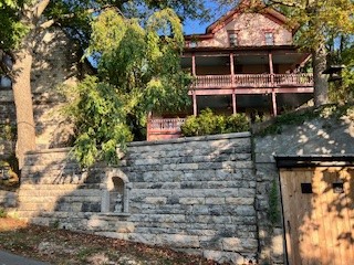 211 Spring Street