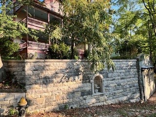 211 Spring Street