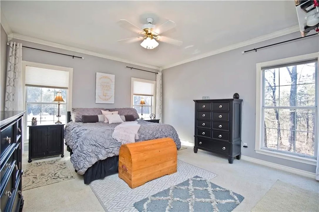 62 Thomas Circle