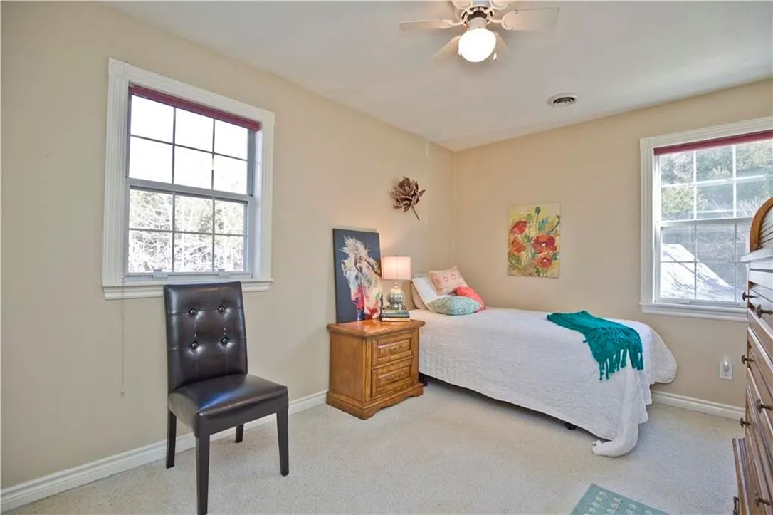 62 Thomas Circle