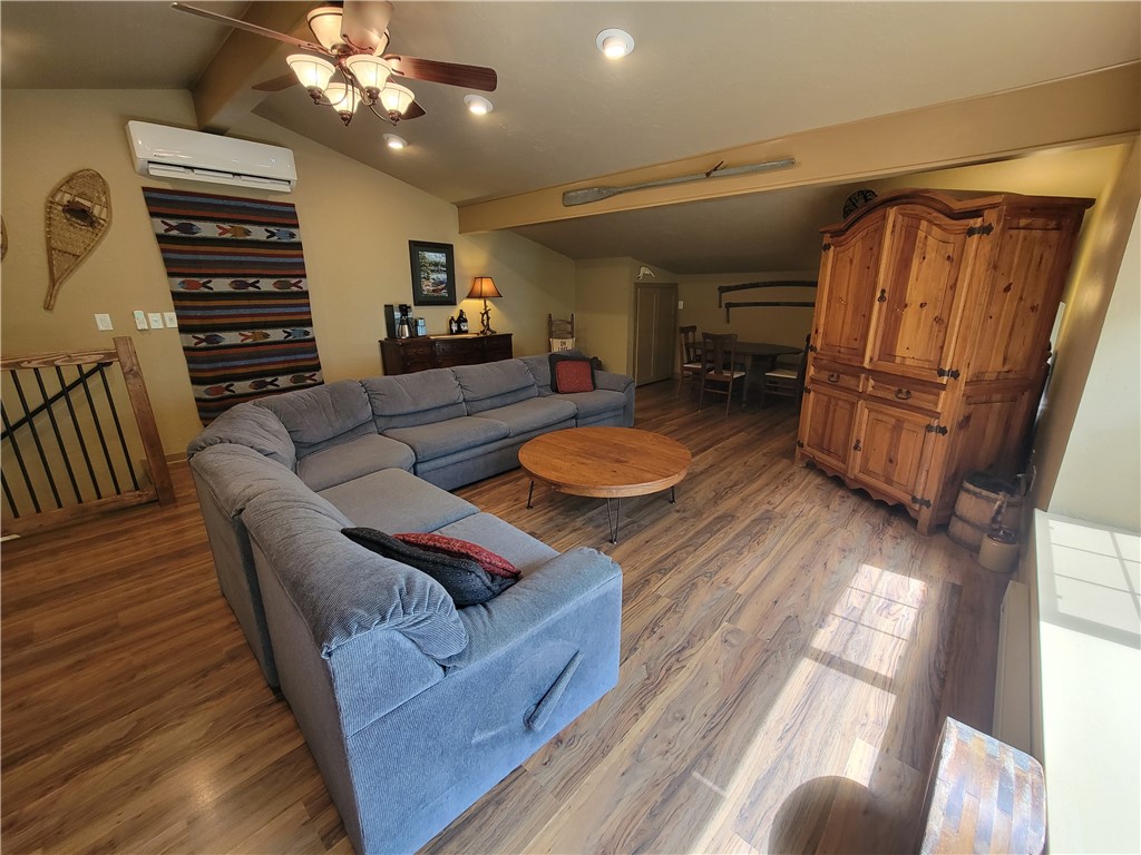 914 County Road 156