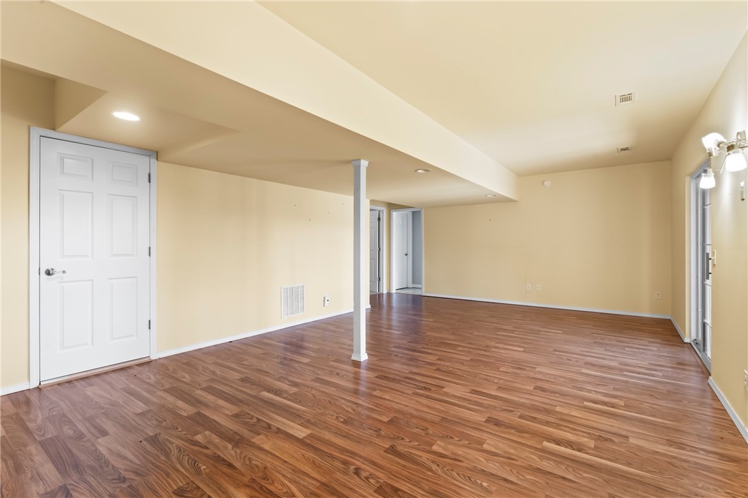 8 Doral Lane