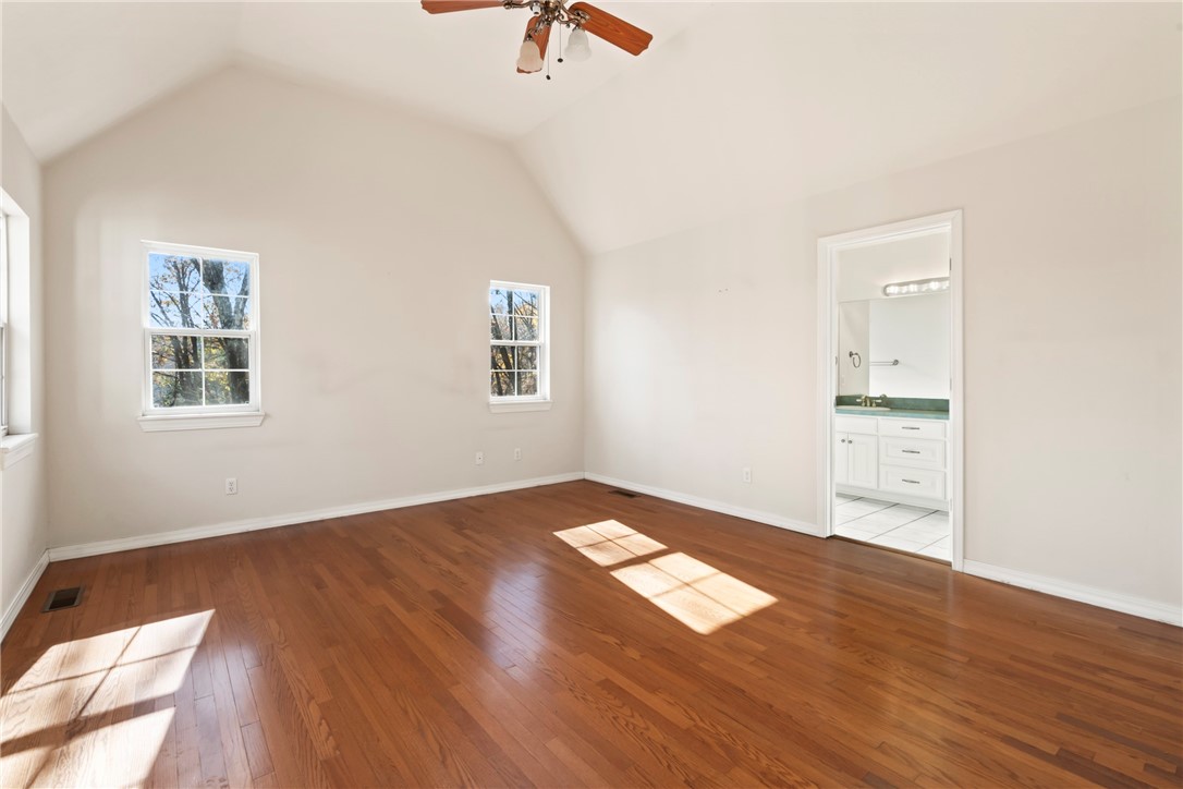 8 Doral Lane