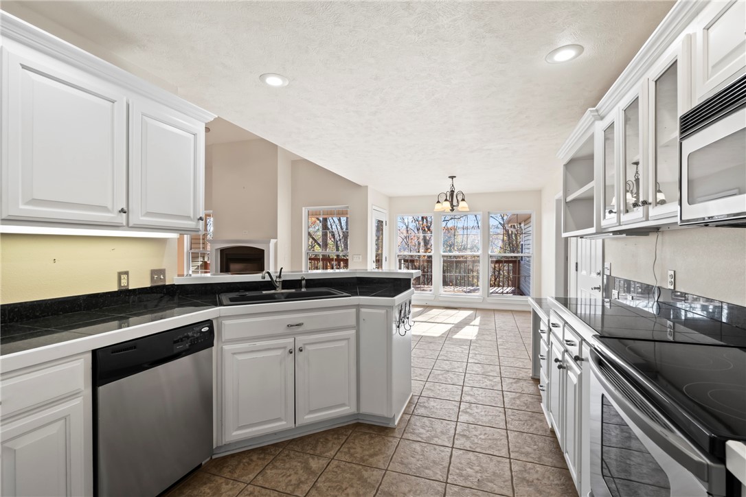 8 Doral Lane