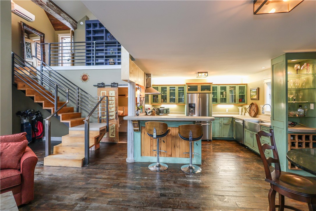 37 Hillside Avenue