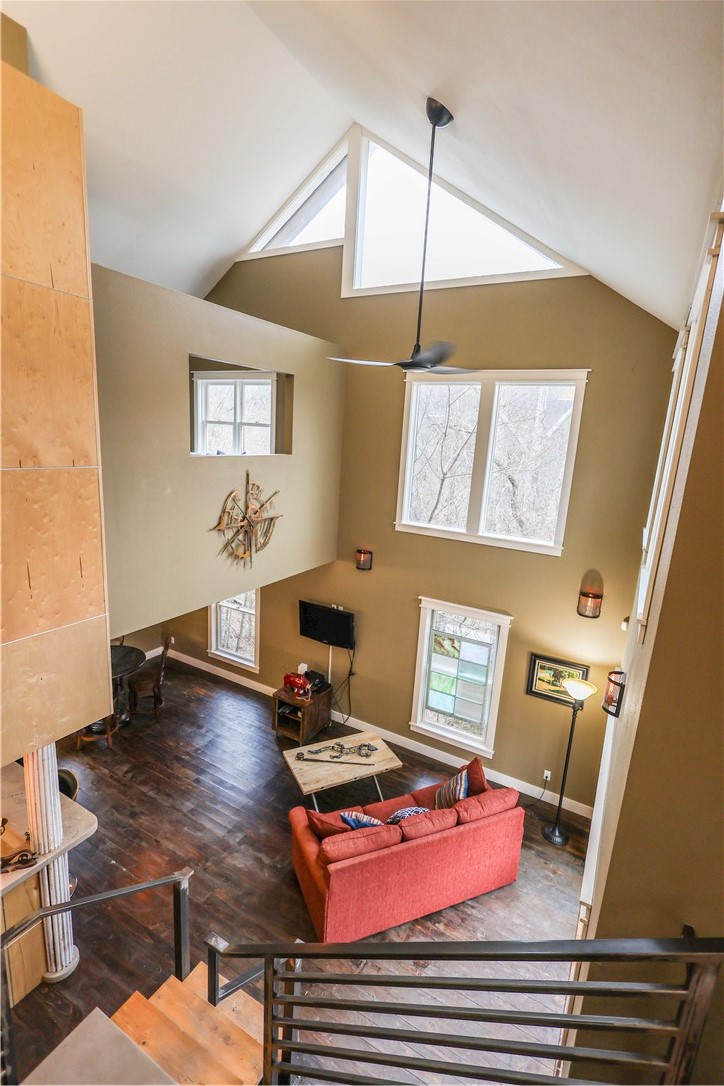 37 Hillside Avenue