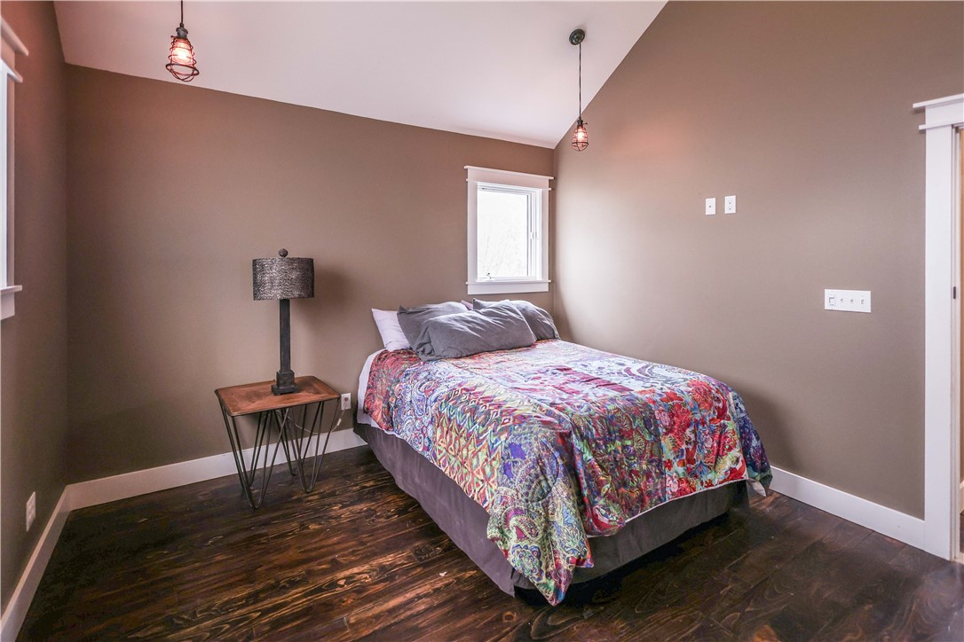 37 Hillside Avenue