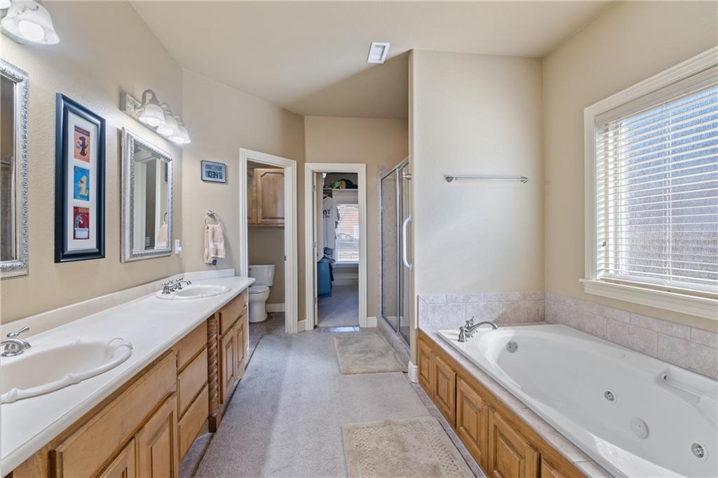 4439 W Lofty Wood Drive