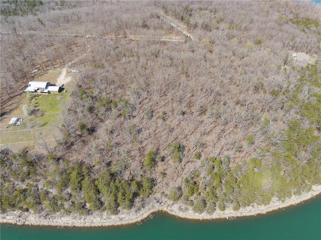 000 Oaks Landing Drive