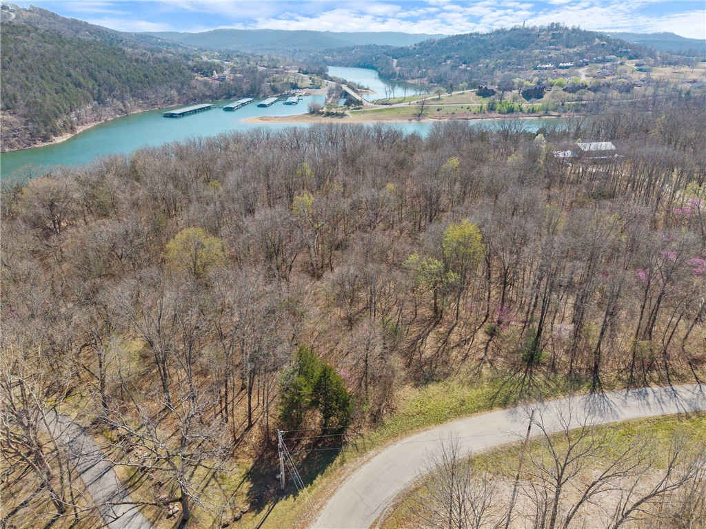 000 Oaks Landing Drive