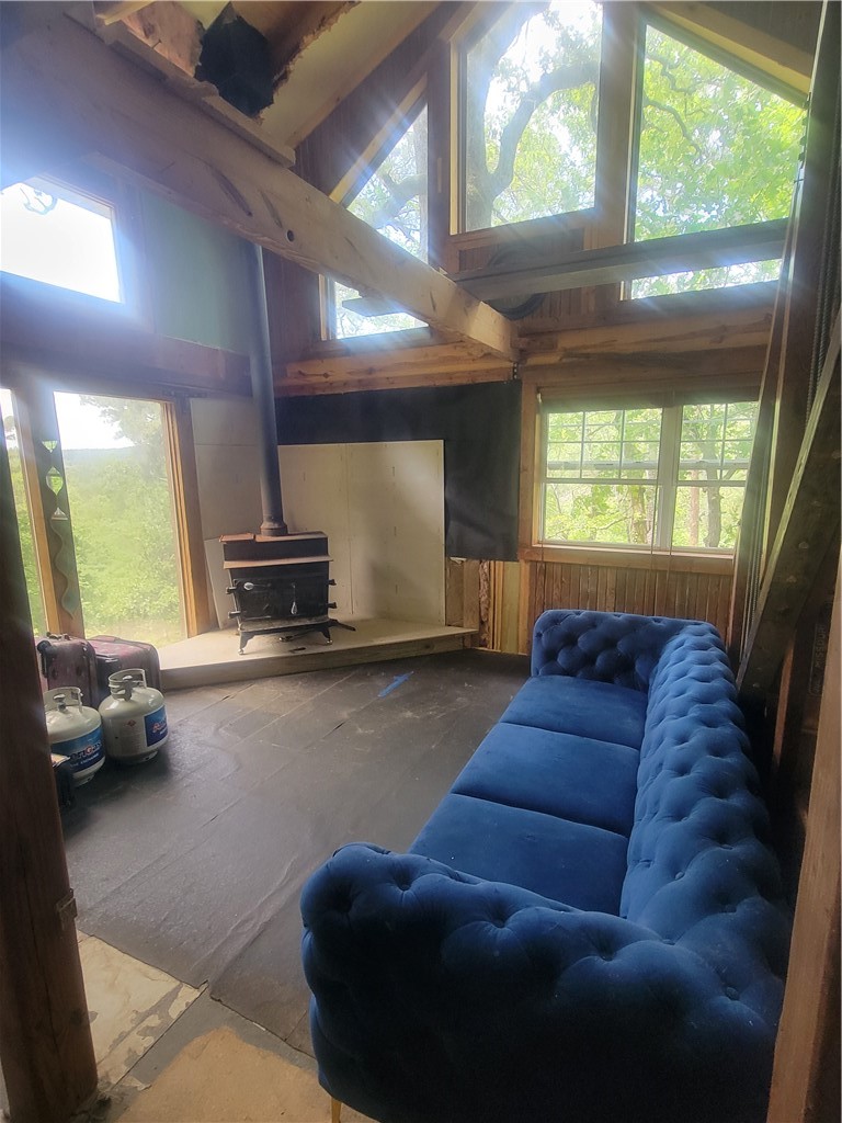 6937 Highway 221