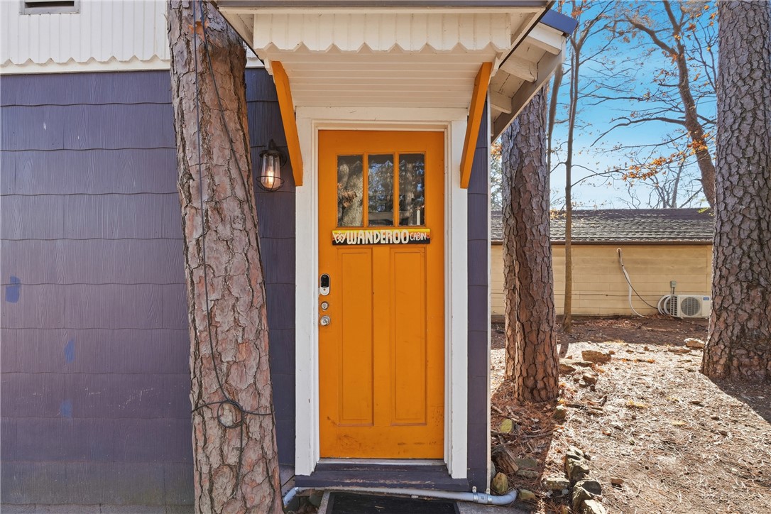 216 W Van Buren