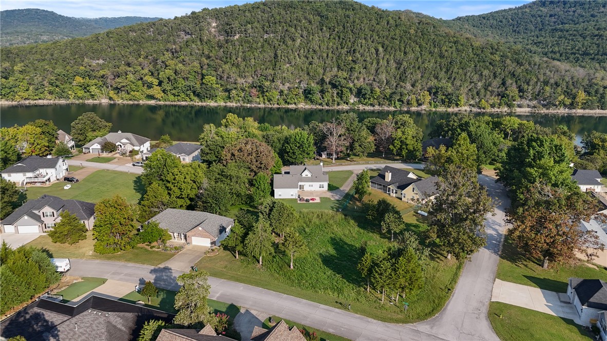 66 Lakeside Drive 106
