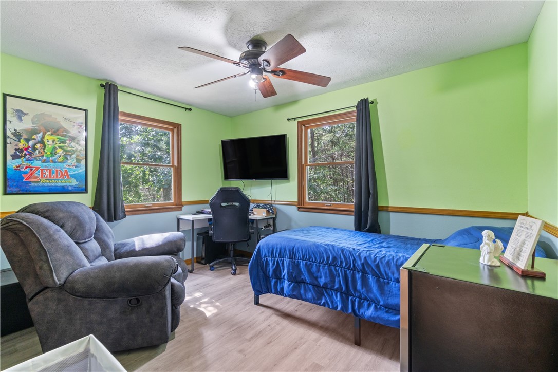 8 Twin Peak Drive