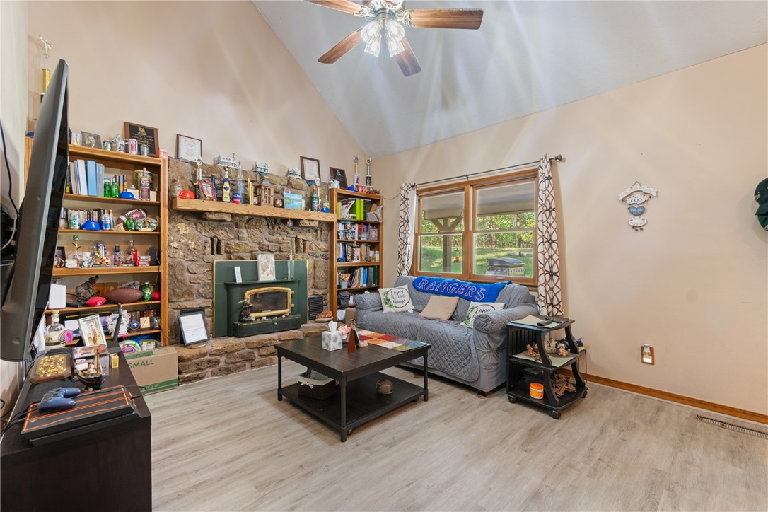 8 Twin Peak Drive