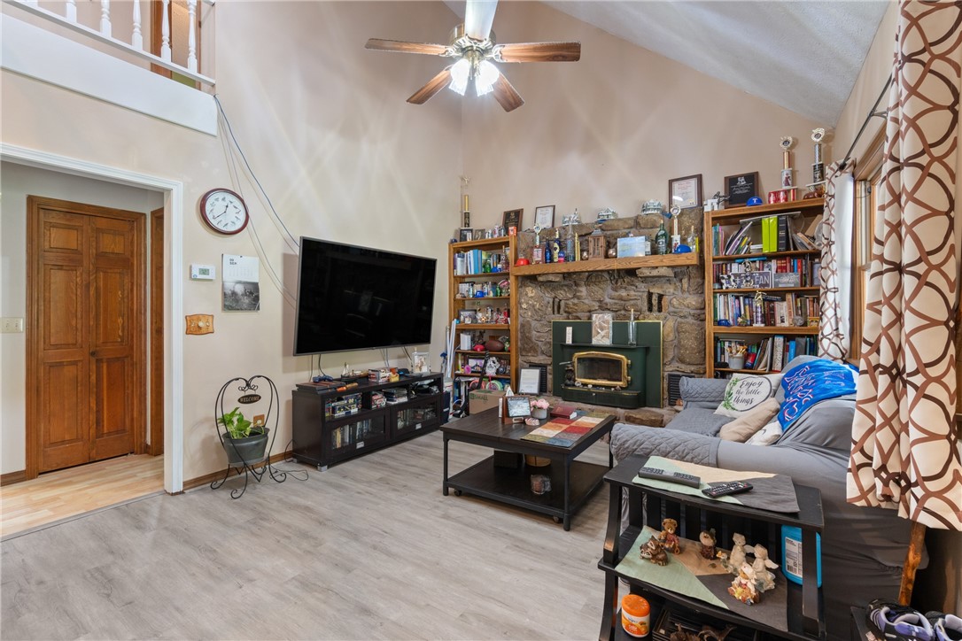 8 Twin Peak Drive