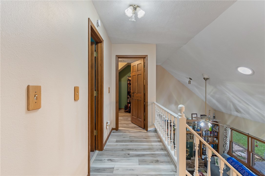 8 Twin Peak Drive