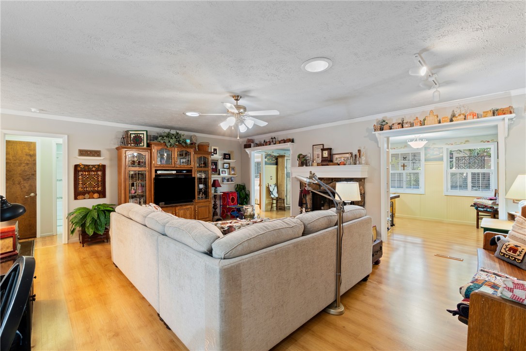 13 Country Club Drive