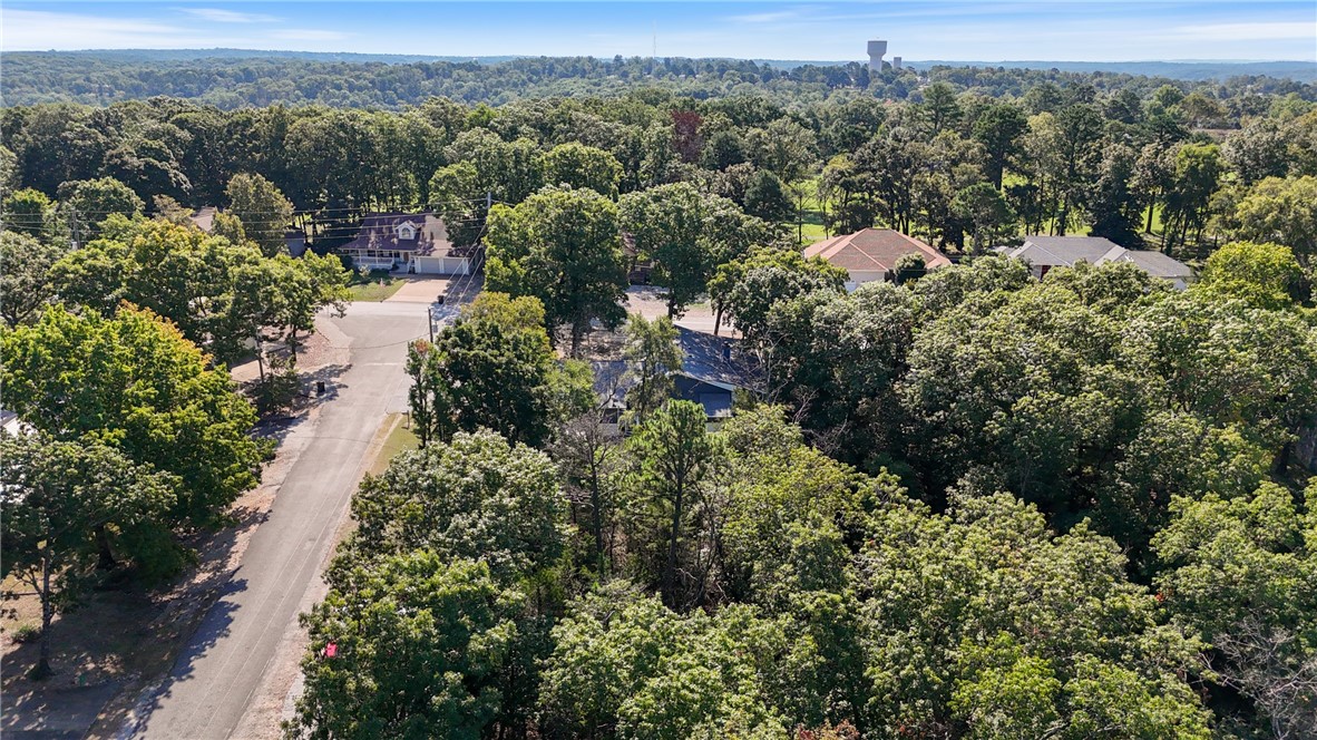 13 Country Club Drive