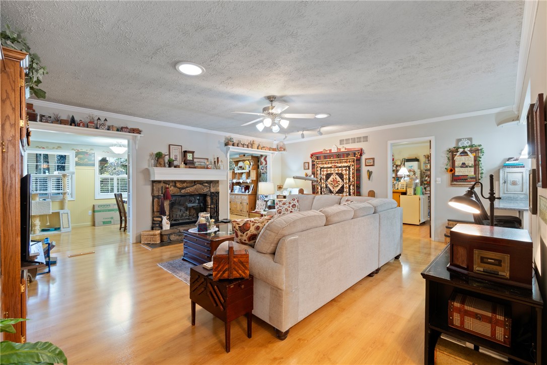 13 Country Club Drive