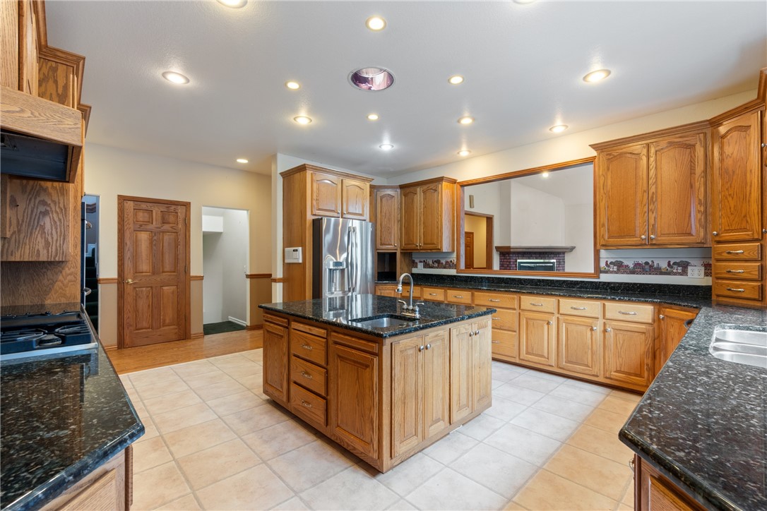 615 County Road 102
