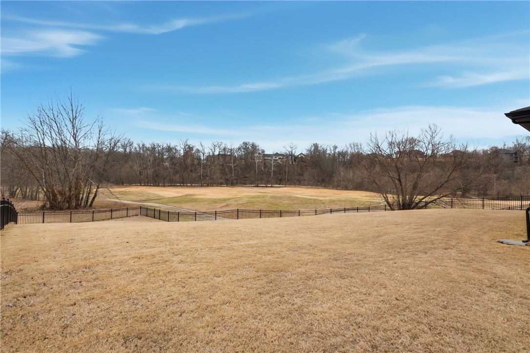 2521 Fairway Circle