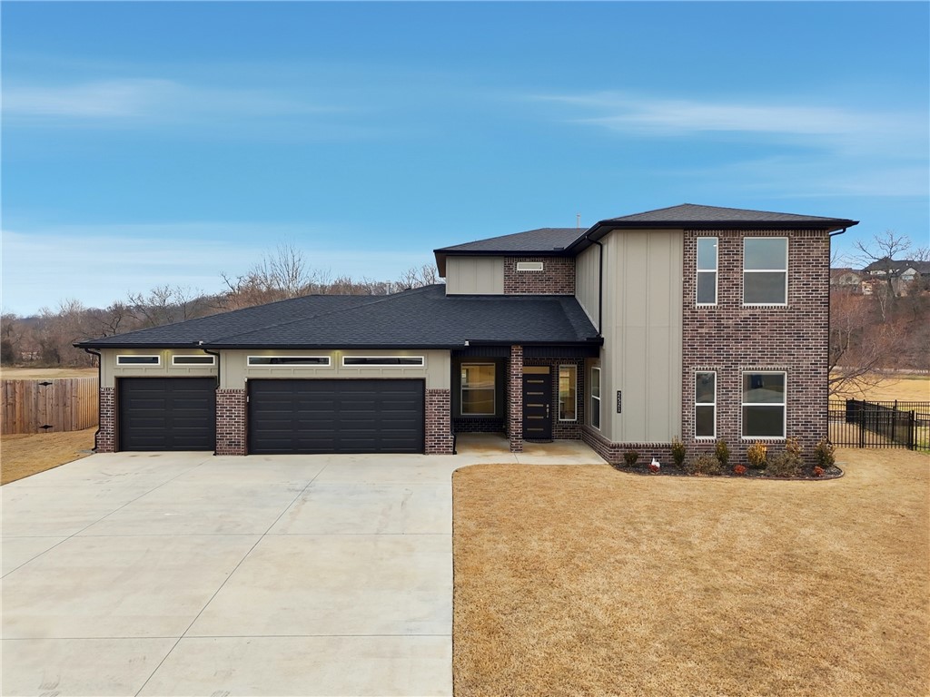 2521 Fairway Circle