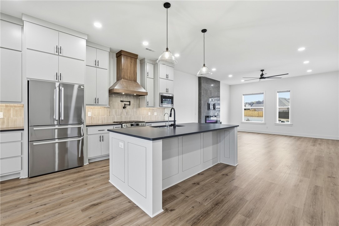 2521 Fairway Circle