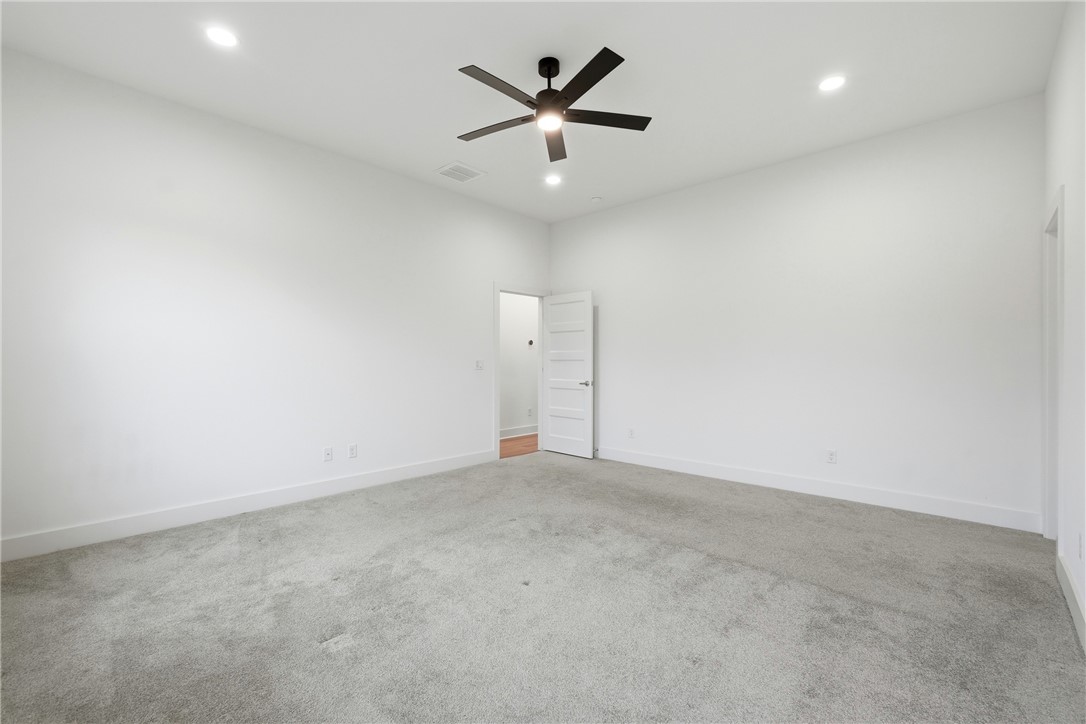 2521 Fairway Circle