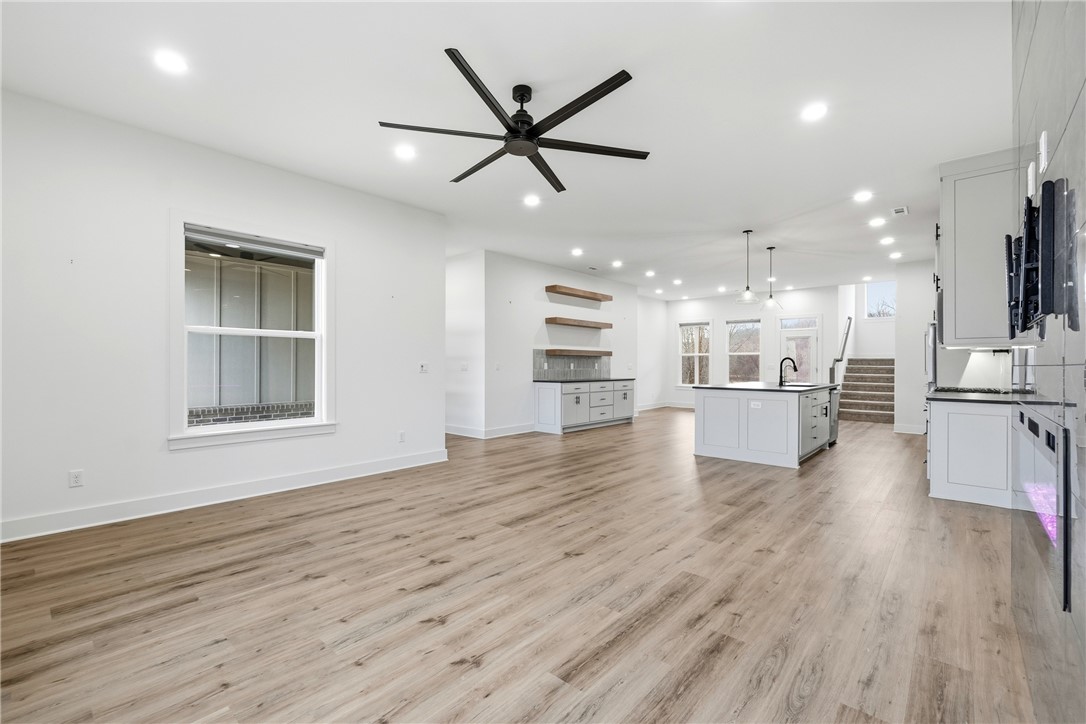 2521 Fairway Circle