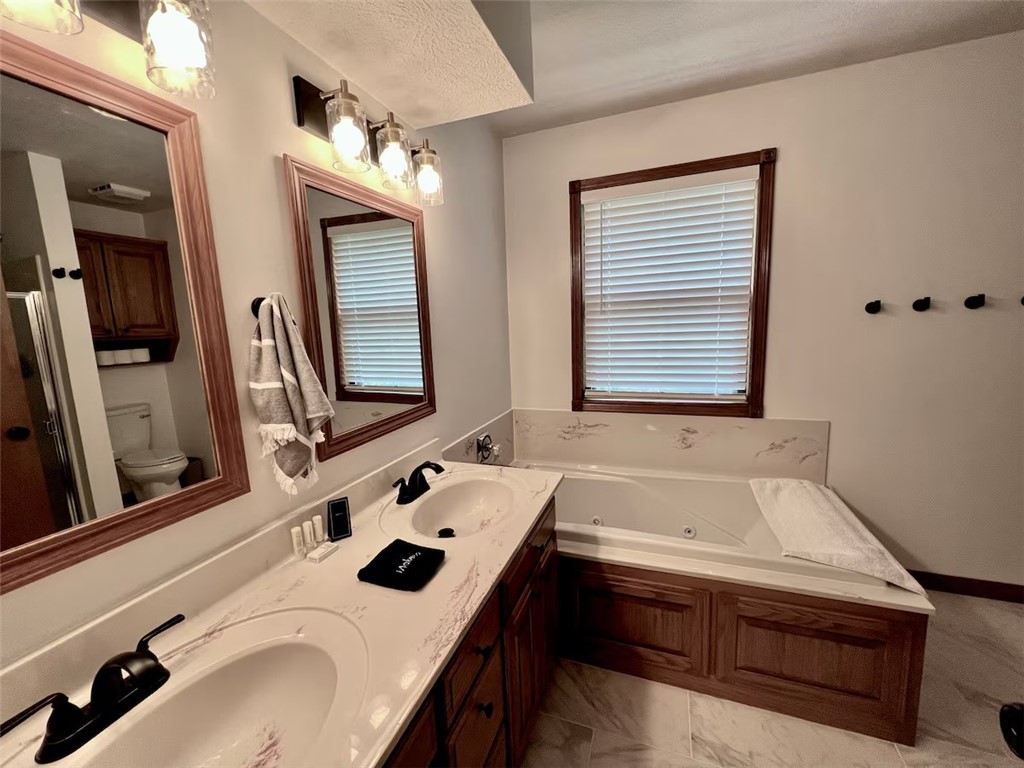 1 Thomas Circle