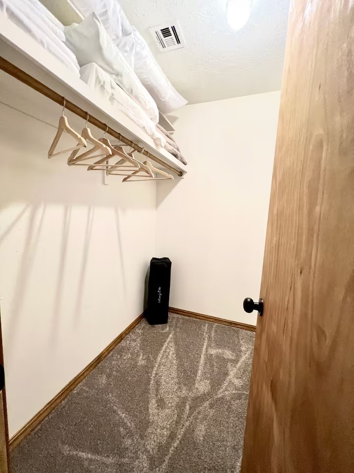 1 Thomas Circle
