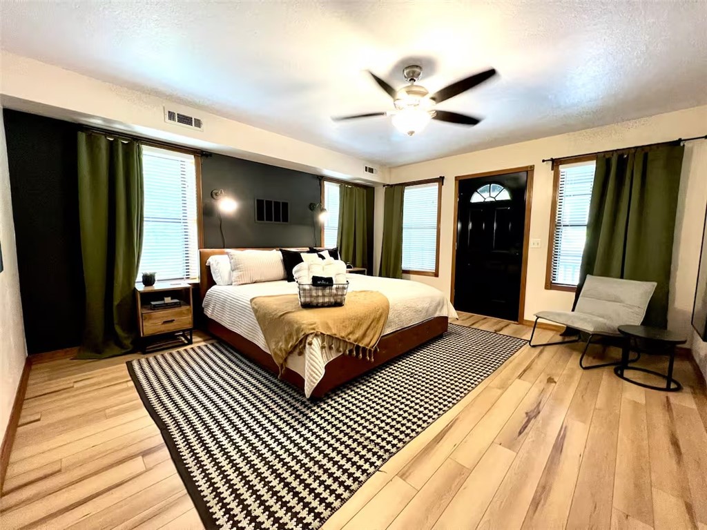 1 Thomas Circle