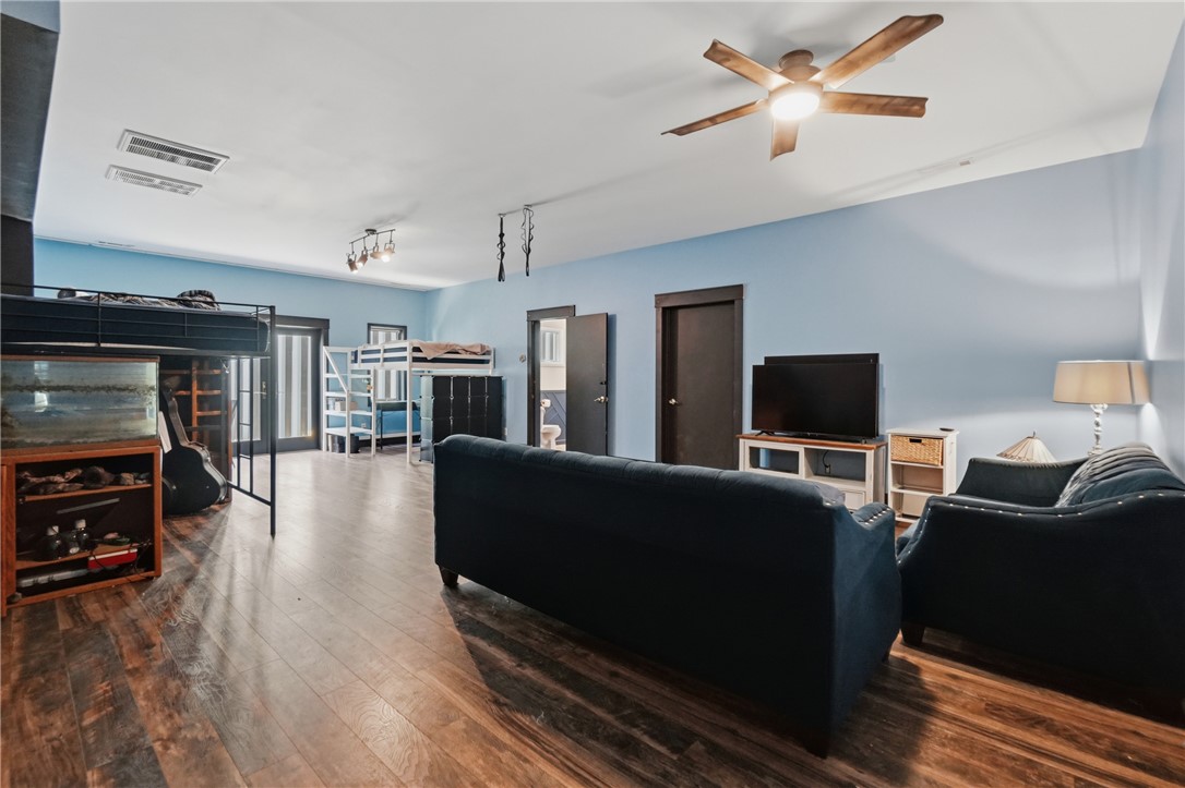 206 County Road 114