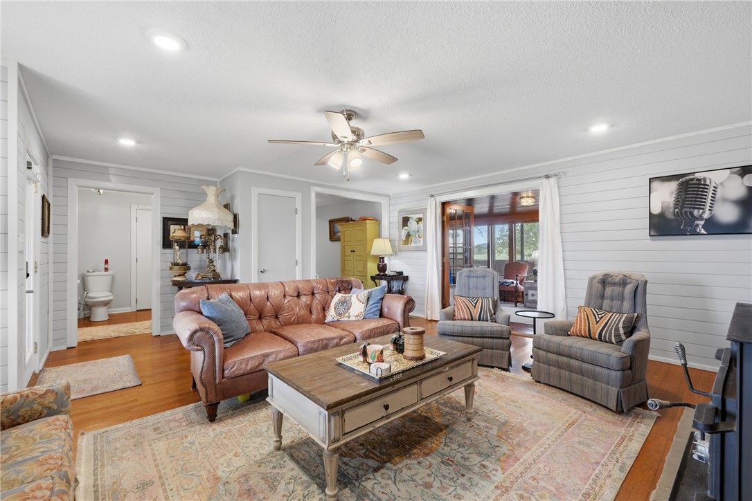 82 County Road 327