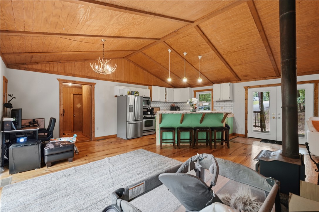 305 County Road 2664