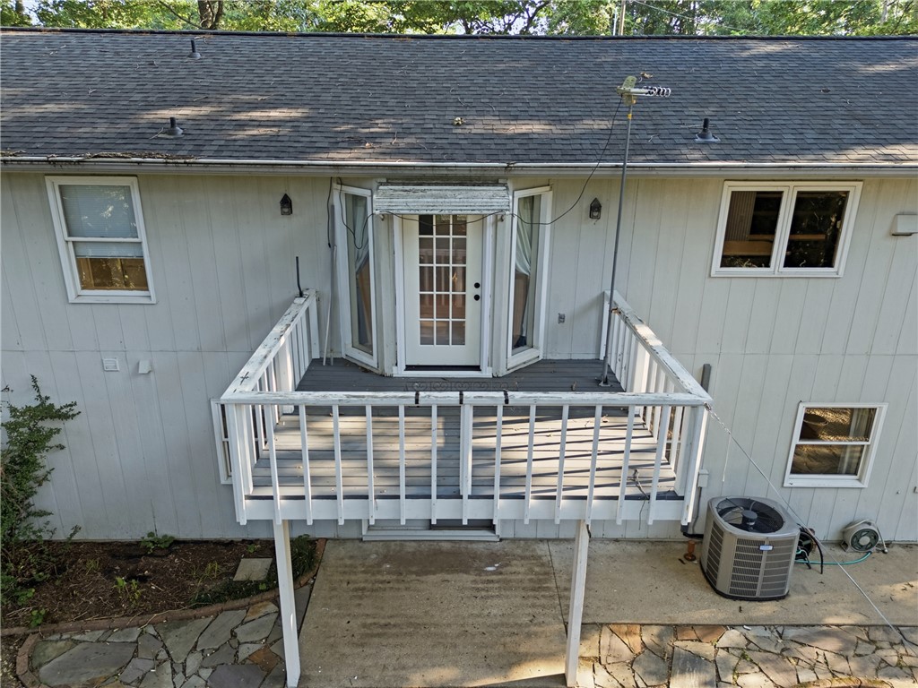 19 Lonsdale Drive