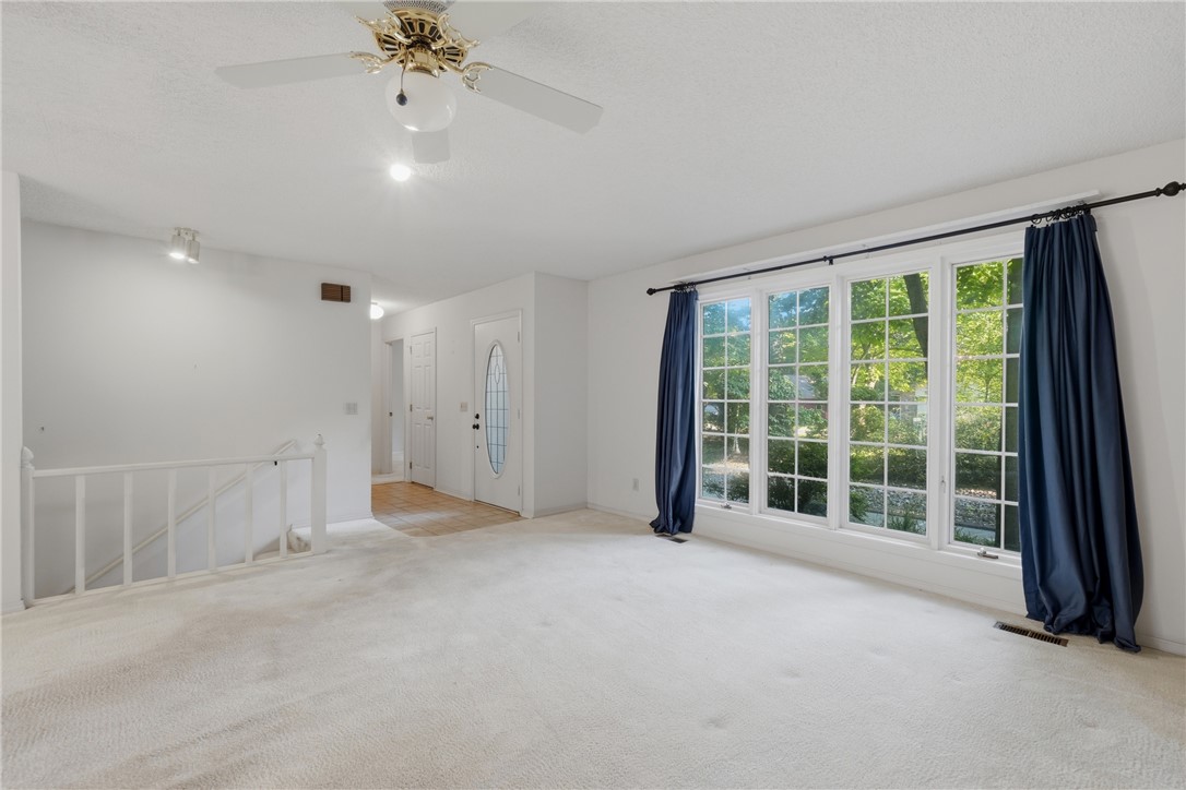 19 Lonsdale Drive
