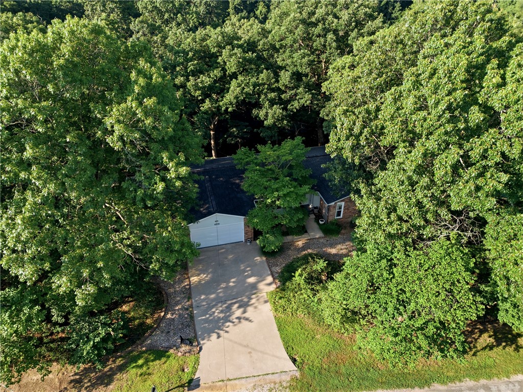 19 Lonsdale Drive