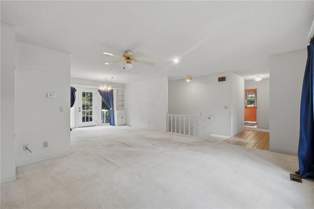 19 Lonsdale Drive