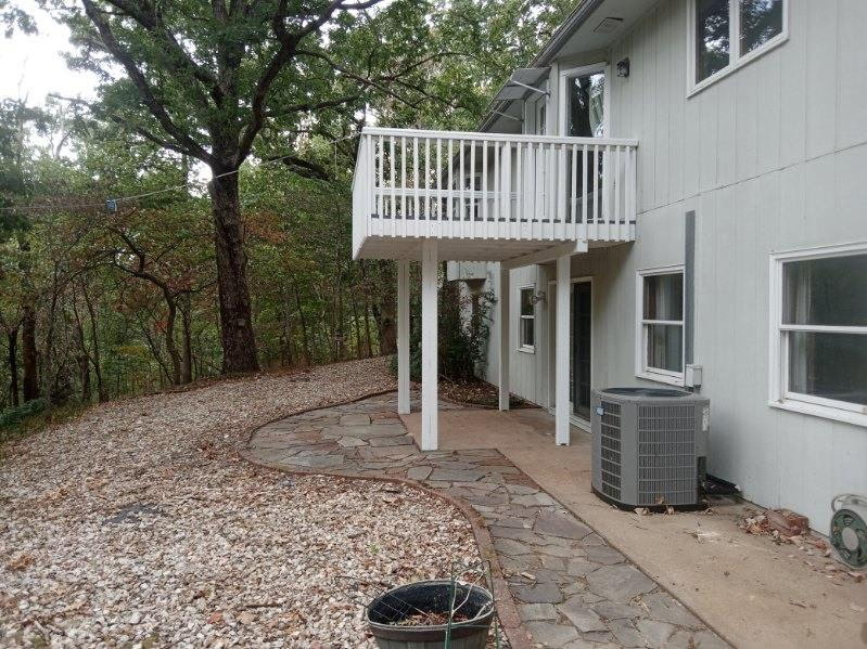 19 Lonsdale Drive
