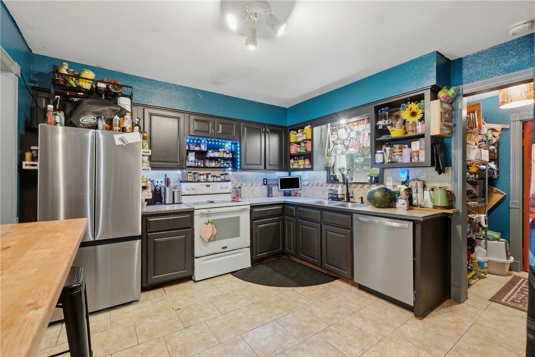 2 Hillside Drive A & B