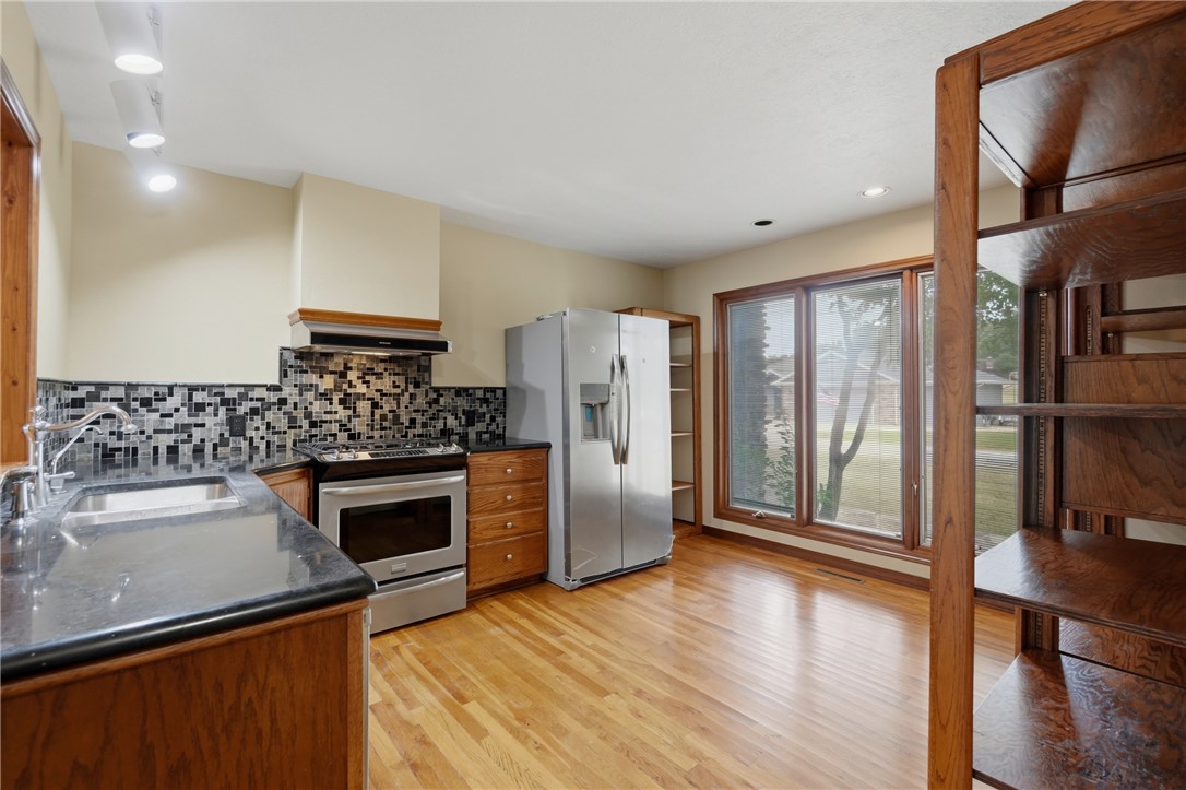 6 Fairway Drive