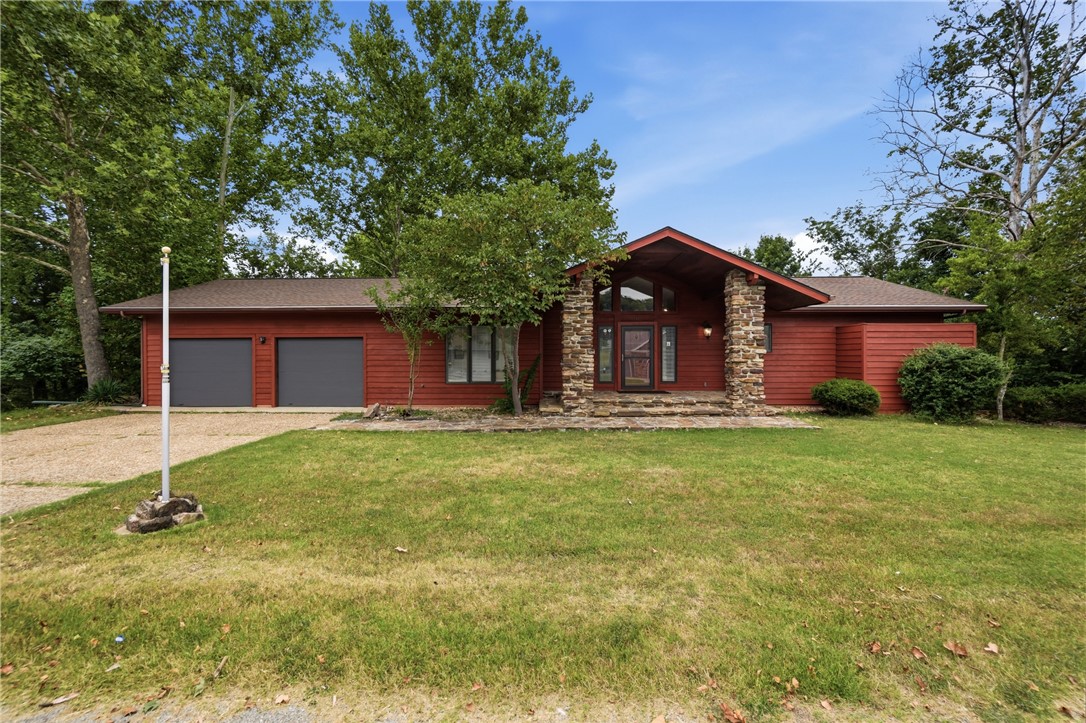 6 Fairway Drive
