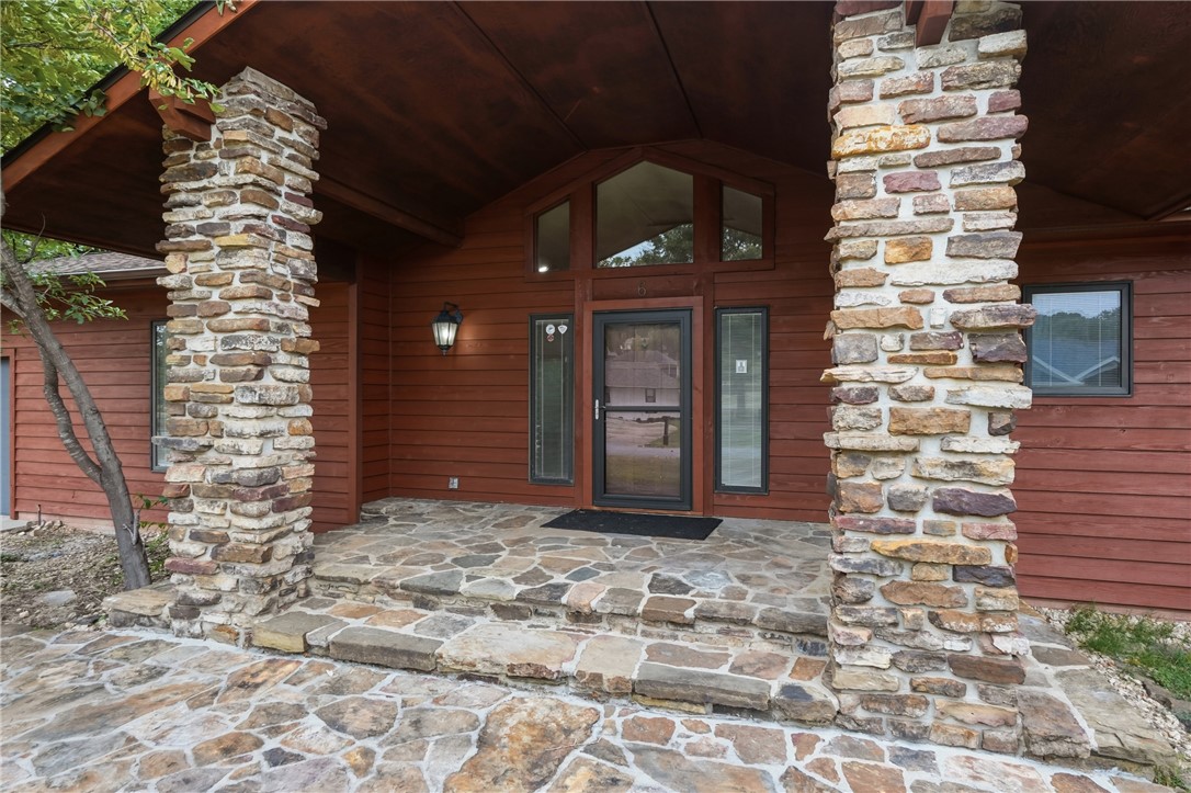 6 Fairway Drive