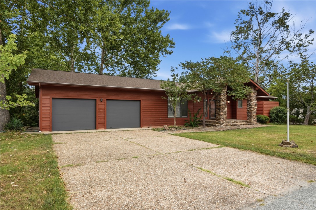 6 Fairway Drive