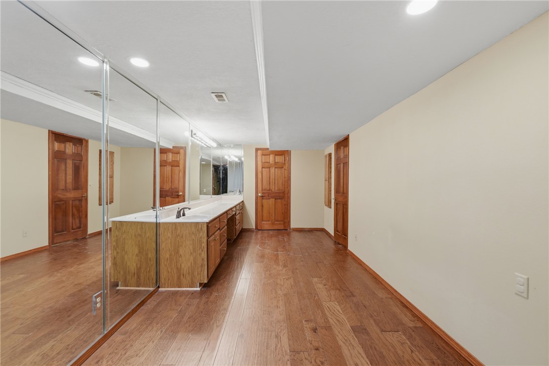 6 Fairway Drive