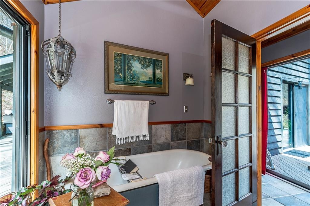11346 Farm Road 2285