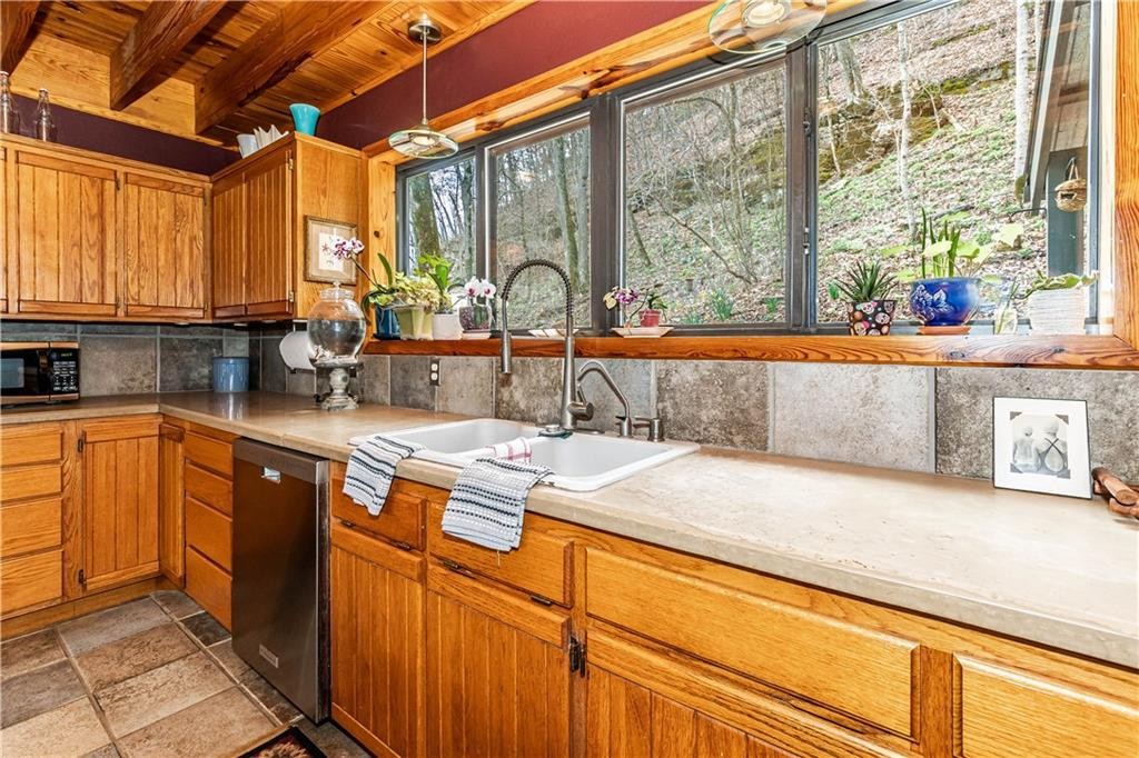 11346 Farm Road 2285