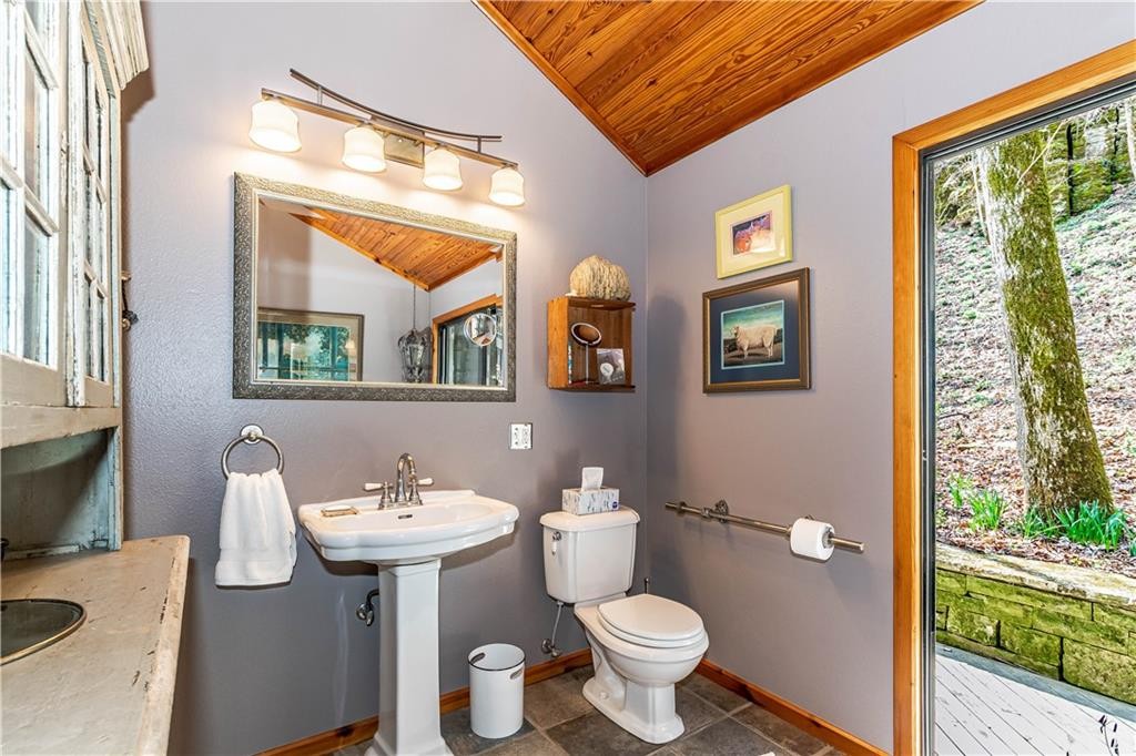 11346 Farm Road 2285